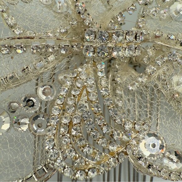 Wedding Floral Hair Comb - Veil Clip - Picture 3 of 16